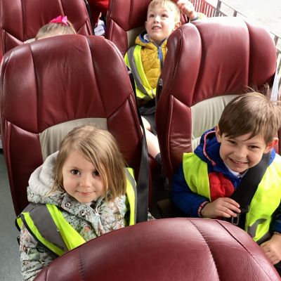EYFS - BUS TOUR OF STAMFORD