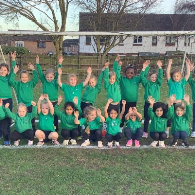 Y1 - GIRLS' FOOTBALL TEAM